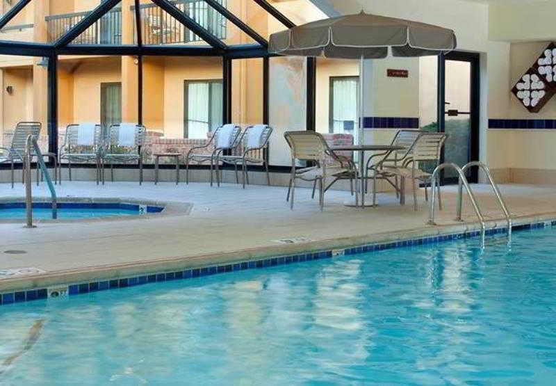 Courtyard Kansas Overland Park/metcalf, South Of College Boulevard Hotel Overland Park